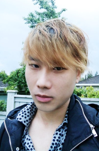 CkvNDDgUkAA72p1.jpg large